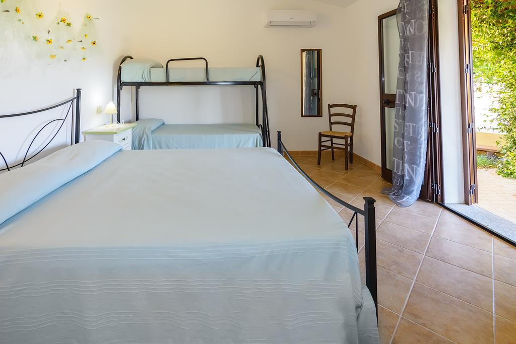 Agriturismo Lu Nodu Villa Greuli ภายนอก รูปภาพ